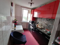 Apartament 2 camere semidecomandat, etaj intermediar, Carti