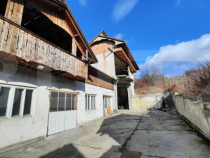 Casa demolabila, 864 mp teren, Turda