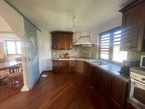 Casa de vanzare | 384mp construiti | Botiz