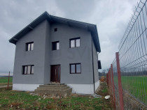 Vila de 5 camere Ciocanesti Dambovita