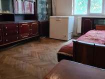 Apartament 2 camere Str. Victoriei Ultracentral Nerenovat Propietar