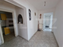 Apartament 3 camere, etaj 2, zona Cornisa