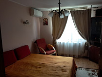 Apartament 2 camere in vila - zona Trocadero-350 euro/luna(Cod E2+E7)