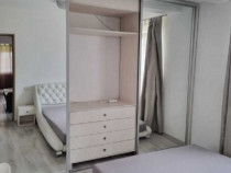 Apartament 2 camere/decomandat/mobilat/utilat/parcare cadastrata