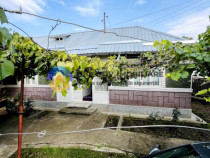 Casa SLOBOZIA langa orasul ROZNOV judetul NEAMȚ