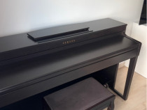 Pian Yamaha Clavinova