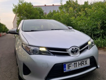 Vand Toyota Auris, 2013, benzina