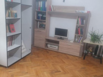 APARTAMENT 3 CAMERE, ZONA LINISTITA