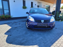 Dacia Sandero 1.2i Ac/ Servo/ geamuri electrice/