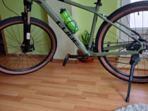 Bicicleta Cube Aim Race Olive