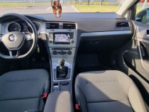 VW golf 7 mașină personala impecabil întreținută.