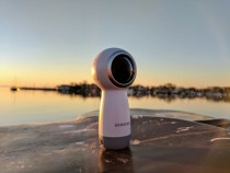 Camera foto/video 4K Samsung Gear 360 ed. 2017 Wi-Fi alb(noua-sigilata