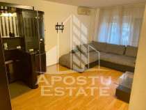 Apartament cu 3 camere,decomandat, centrala proprie, zona...