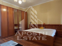 Apartament cu 2 camere la casa,centrala proprie,zona Boul...