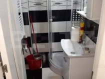 Apartament 3 camere, semidecomandat, 42 mp, zona-Piata 1 Mai