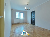 Apartament cu 2 camere partial renovat la etajul 3/4 in Aradul Nou