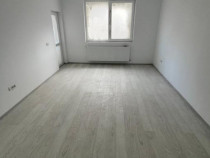 Apartament 3 camere decomandat - zona Sanpetru