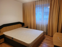 Apartament 2 camere decomandat de închiriat