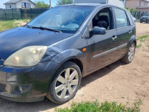 Ford Fiesta 1.4 tdci 2006 DEFECTA pt rabla/dezmembrari