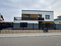 Casa noua 4 camere zona linistita
