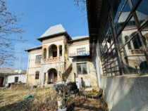 Conac cu teren intravilan 8759 mp, priveliste panoramica, Ci