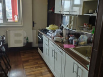 Apartament cu 3 camere, 2 băi, 2 balcoane, 92 mp, loc de pa