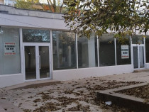Inchiriem spatiu comercial zona Parfumul Teilor