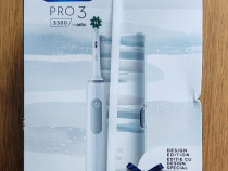 Periuța de dinți electrică - ORAL B PRO 3 3500 + Husă călătorie