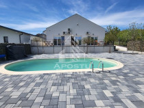 Casa individuala,cu piscina si teren generos,Giarmata