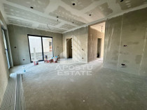 Duplex cu 5 camere, despartit prin camera tehnica, finisa...