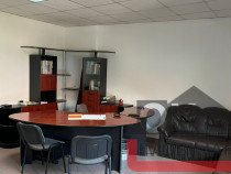 Spatiu birou si apartament la casa zona centrala
