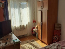 Apartament cu 3 camere, semidecomandat - zona Astra..