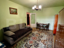 Apartament cu 3 camere, 62 mp, decomandat, 2 bai, zona Piaț