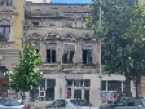 Casa Piata Traian l&acirc;ngă Banca BRD