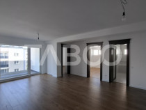 Apartament 3 camere de vanzare bloc cu lift 72 mp Piata Cluj