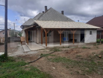 Casa de vacanta in curs de modernizare in Belis, 5 camere, 8