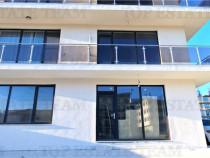 Spatiu comercial 45mp, parter bloc la 80m de plaja, zona de