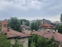 Resedinta cu 5 camere in centrul Bucurestiului