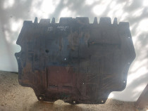 Scut motor plastic Volkswagen Passat CC 2009