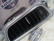 Grila ventilatie centrala dreapta Porsche Cayenne 2013