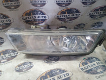 Proiectoare stanga Skoda RAPID 2015