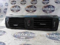 Grila ventilatie centrala BMW Seria 1 F20 2012