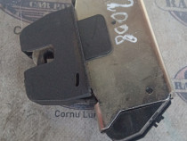 Broasca hayon Peugeot 2008 2016