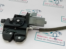 Motoraș ștergător dreapta Porsche Cayenne 2011