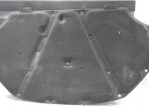 P&acirc;sla capotă Volkswagen Jetta 2012