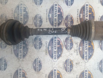 Planetara stanga fata Audi A4 B8 2.0 Motorina 2010