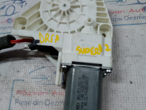 Motoras macara dreapta fata Skoda Superb 2 2011