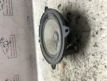 Boxa stanga spate Dacia Duster 2014