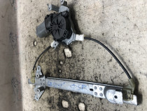 Macara geam stanga spate Nissan Qashqai 2012