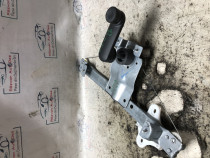 Macara geam stanga spate Renault Clio 4 2016